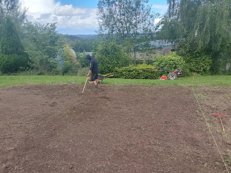 Ouvrier qualifié en horticulture — photo 1